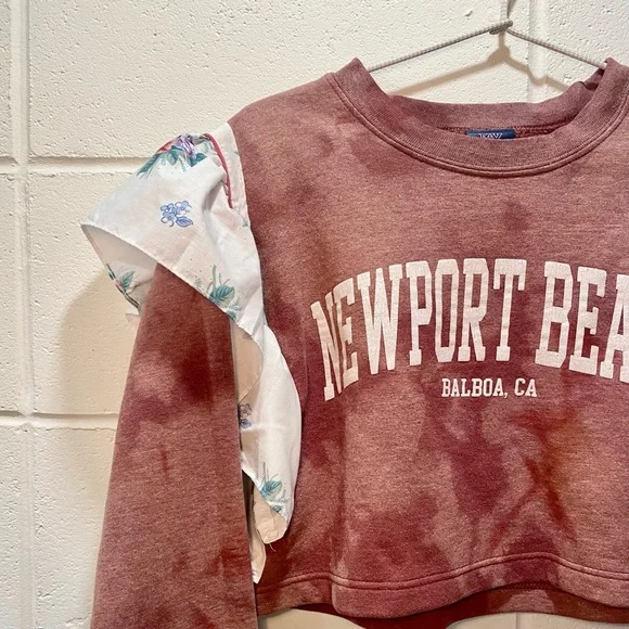 🪡 Handmade 🧵 Ruffle Sweatshirt - Picture 6 of 8